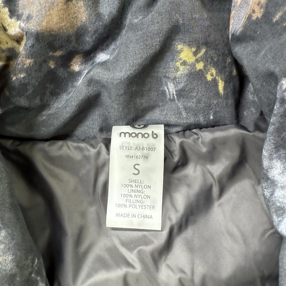 Mono B AJ-B1007‎ Women's 1/4 Zip Puffer Jacket Tie-Dye Print Black Small - Picture 3 of 7